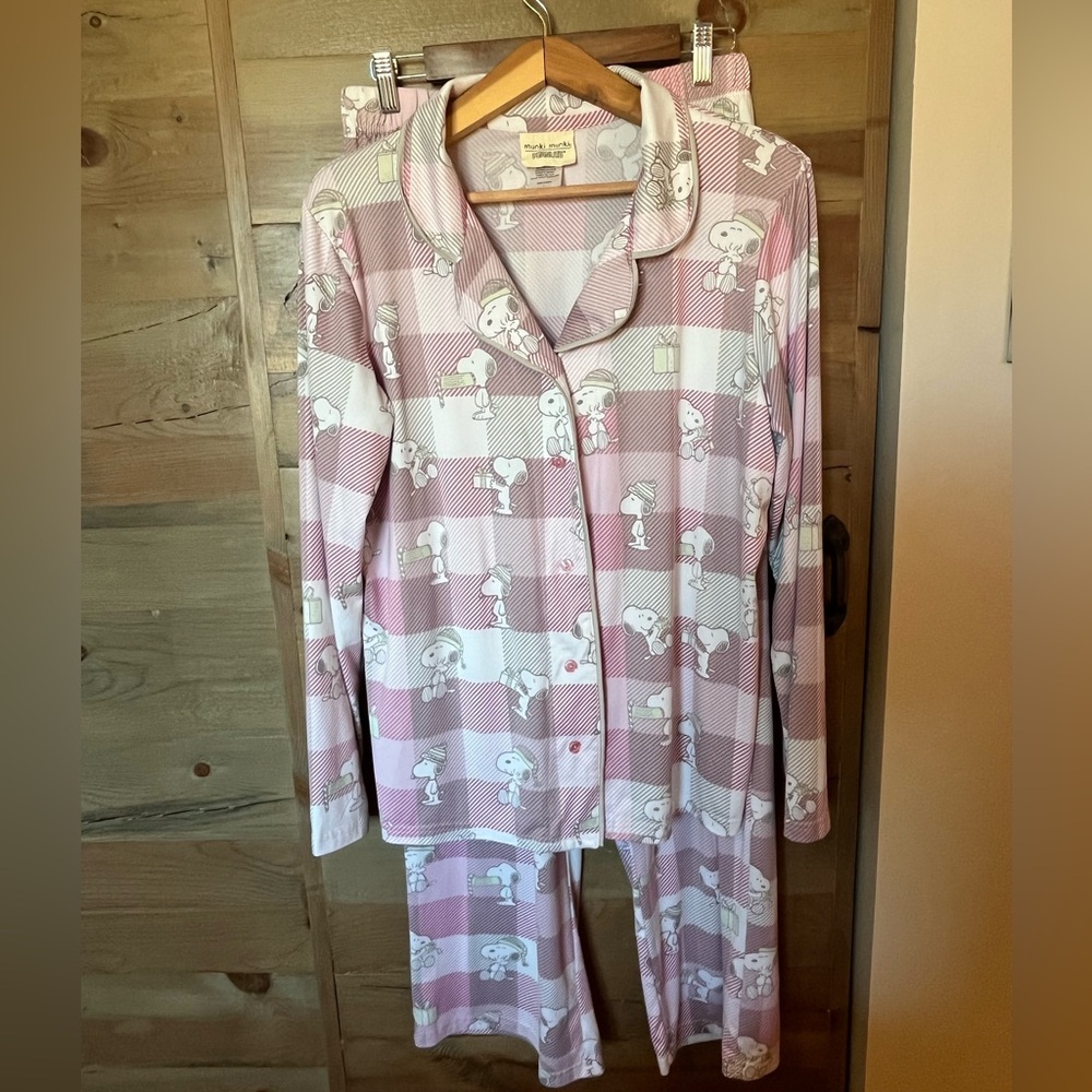 Snoopy Christmas Women’s pajamas set by munki munki Pink and White Plaid Snoopy